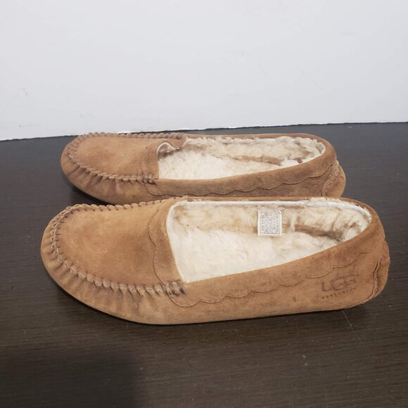 UGG Classic Suede Tan Slip on Moccasin Slippers Sheepkeen Lined 11/ EU 42 - Picture 2 of 12